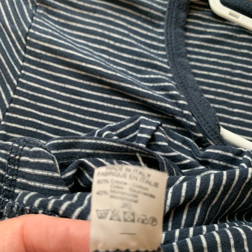 Blue and white stripe classic t shirt - Picture 2 of 5